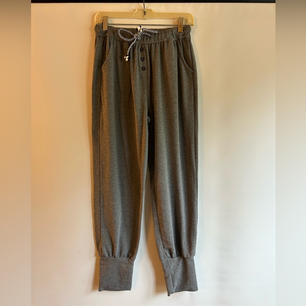 GREY DRAWSTRING LOUNGE WOMEN’S JOGGER/SLEEP PANTS SIZE LARGE